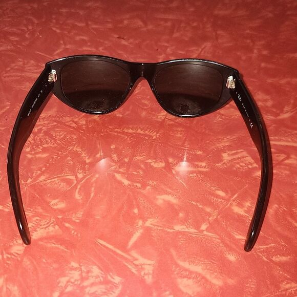 Vintage Ray Ban 4152 Vagabond Sunglasses and Case
